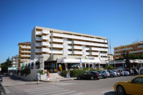  Condominio Skorpios  Бибионе